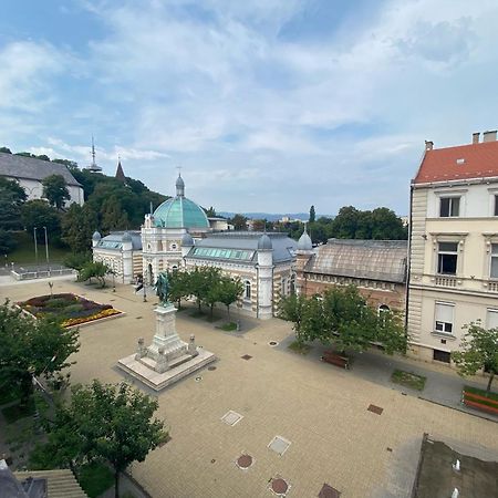 Czingu-Lak Lejlighed Miskolc Eksteriør billede